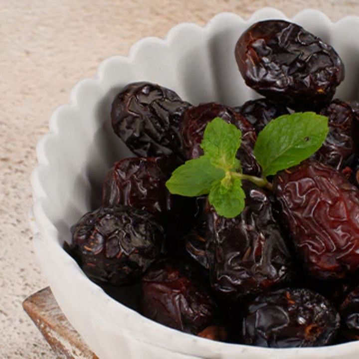 Ajwa Dates ( عجوہ کھجور )